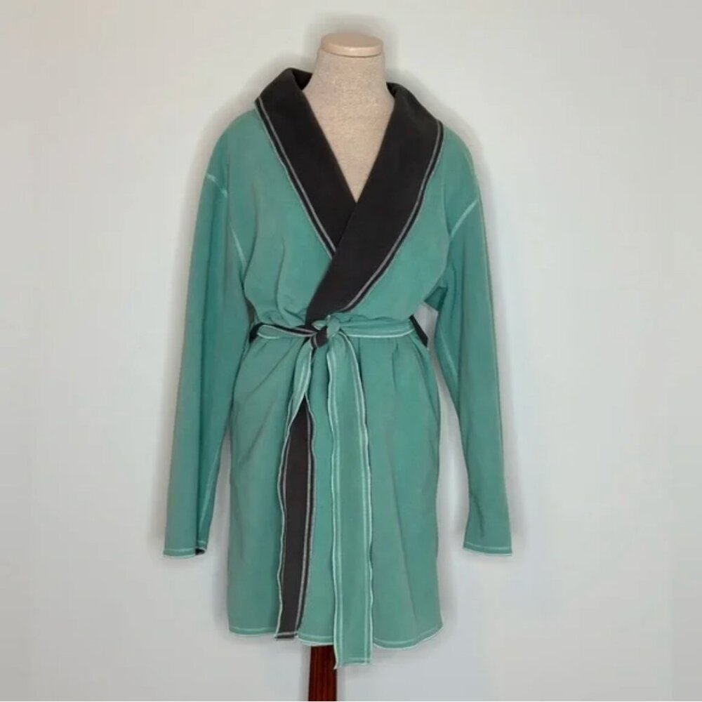 Natori Cruz Reversible Fleece Robe in Mint and Gray Medium